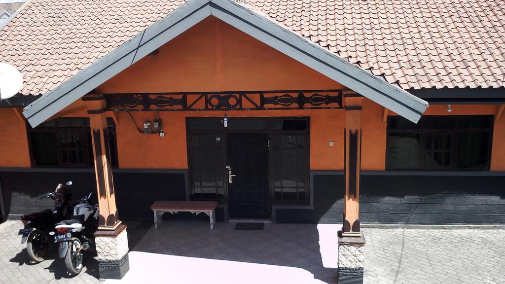 Sedulur Homestay Bromo Exterior photo